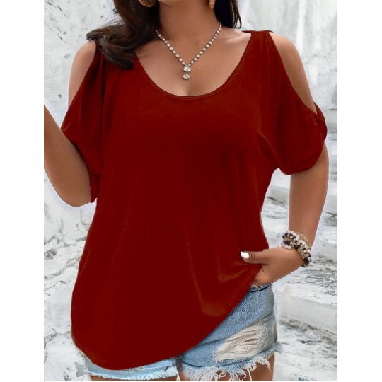 Trendy Cutout T-Shirt – Plus Size Fit Trendy Cutout T-Shirt – Plus Size Fit